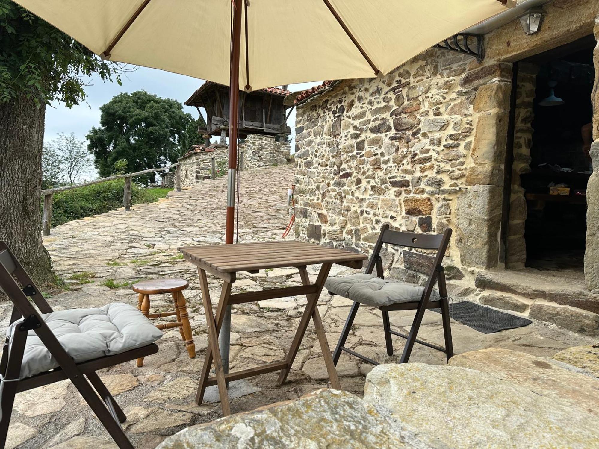 Villa Ca Manin Tineo Esterno foto
