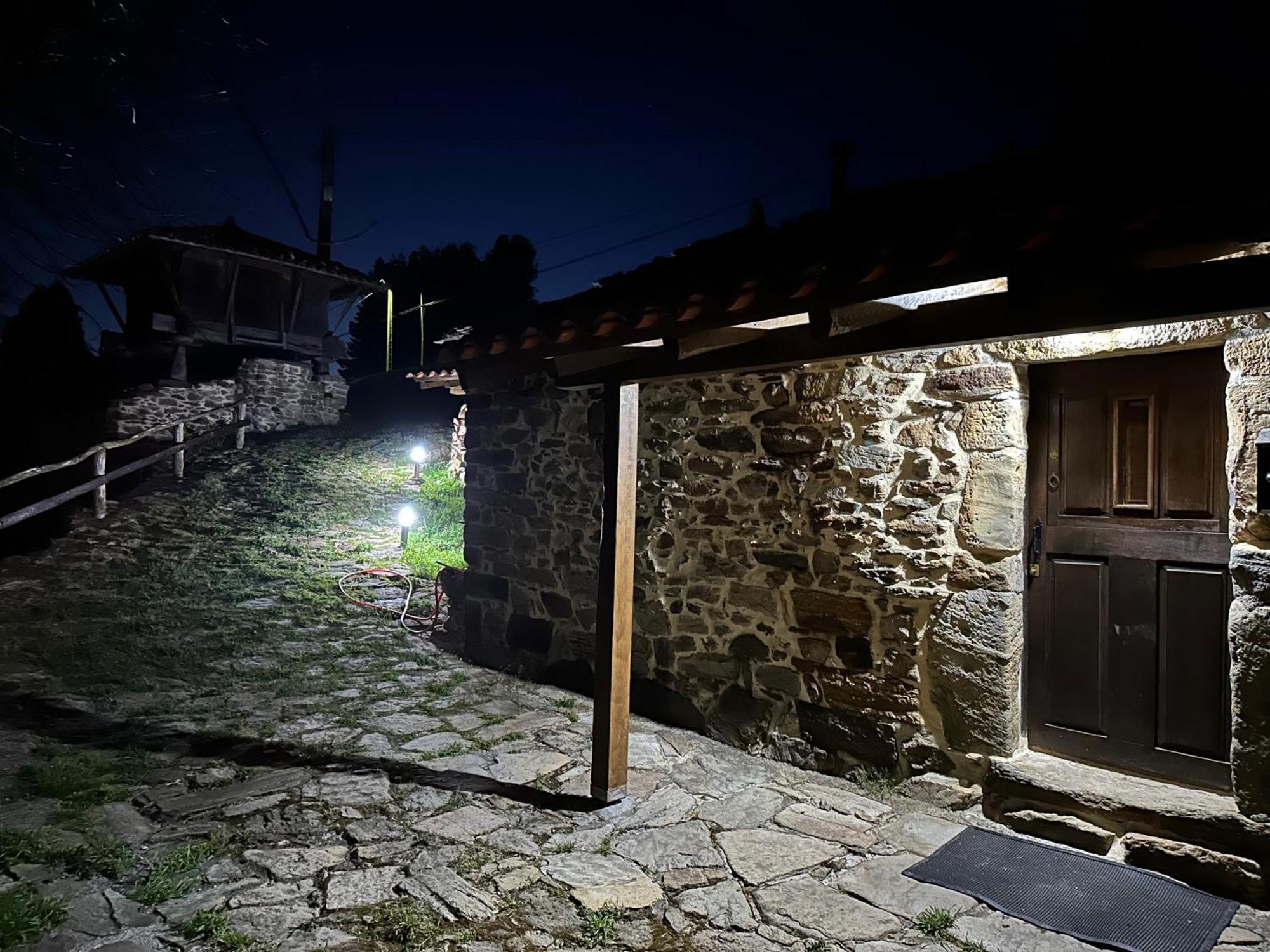 Villa Ca Manin Tineo Esterno foto